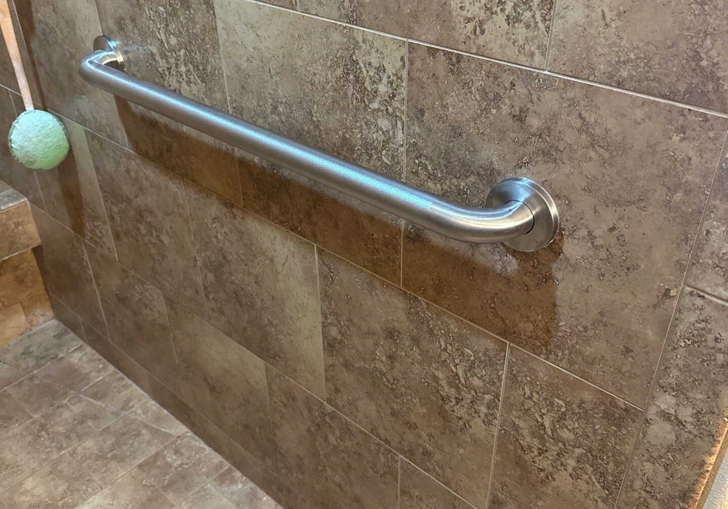 grab bars 2-2